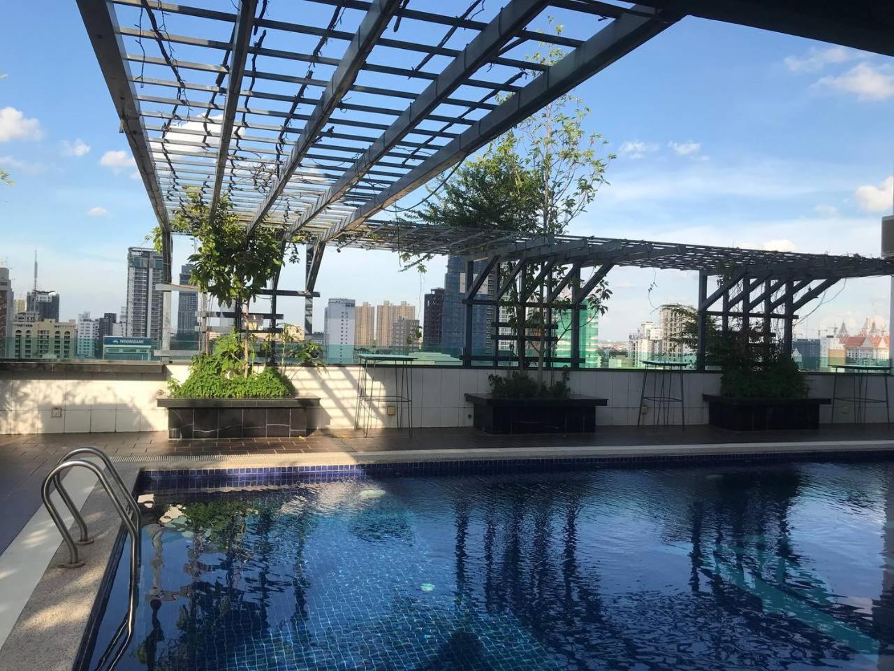 Pth Residence Phnom Penh Luaran gambar